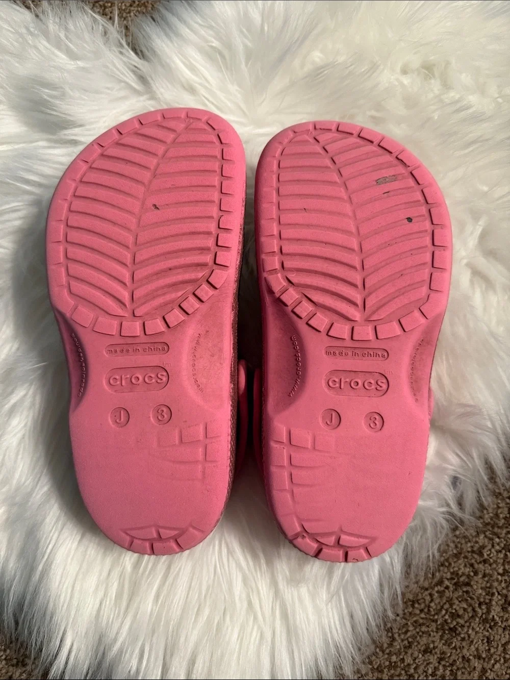 CROCS bright pink